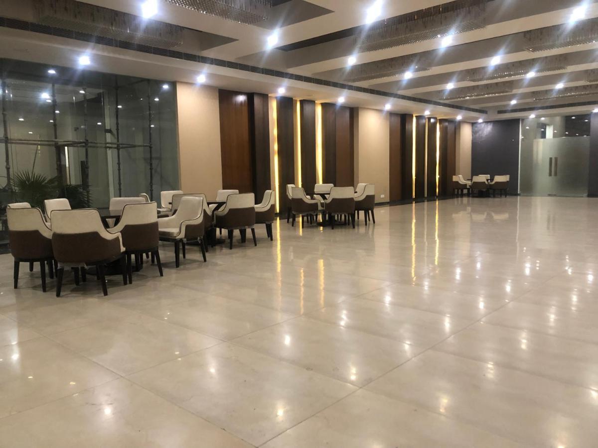 Downtown Delight Leilighet Lucknow Eksteriør bilde