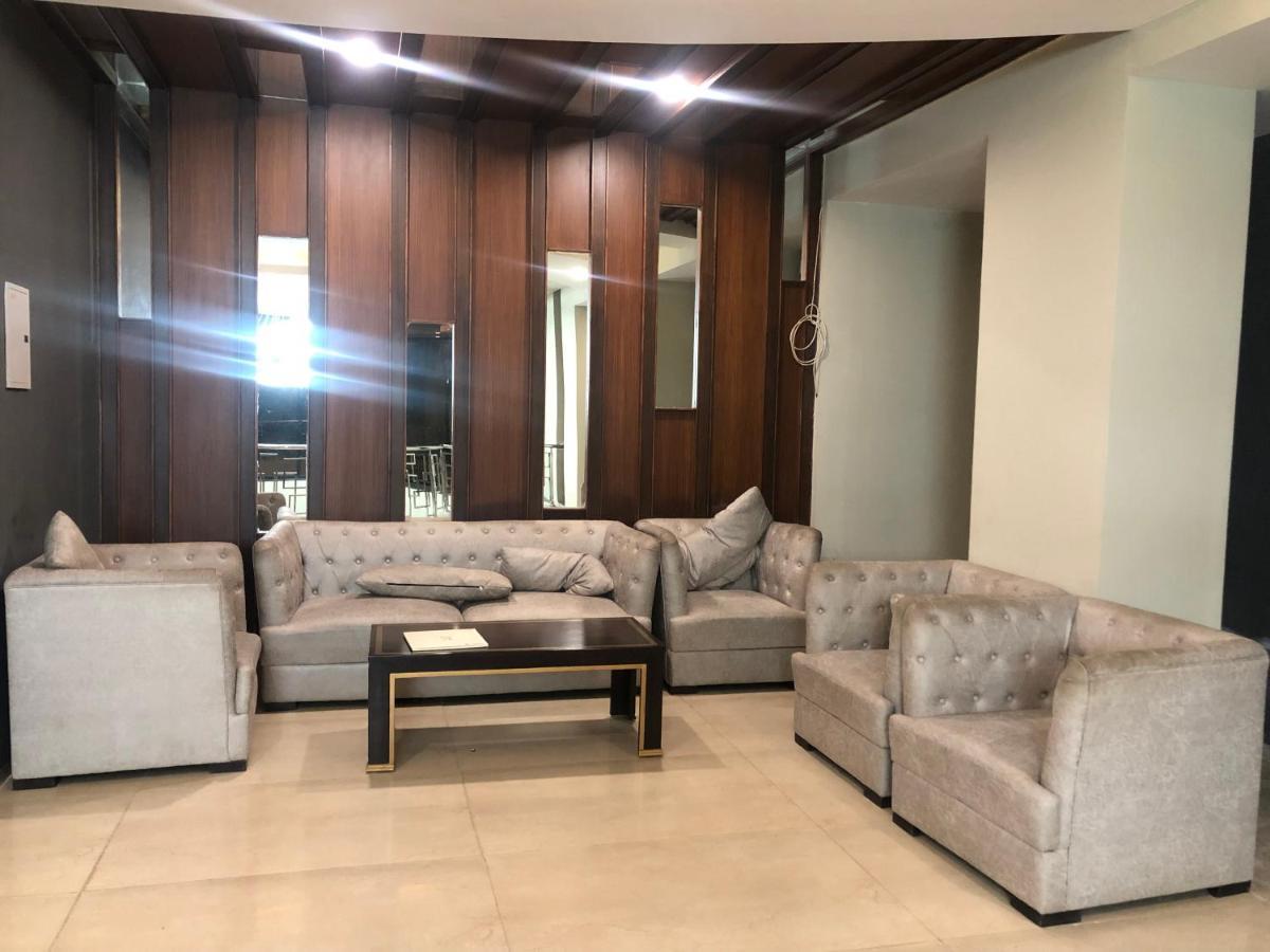 Downtown Delight Leilighet Lucknow Eksteriør bilde